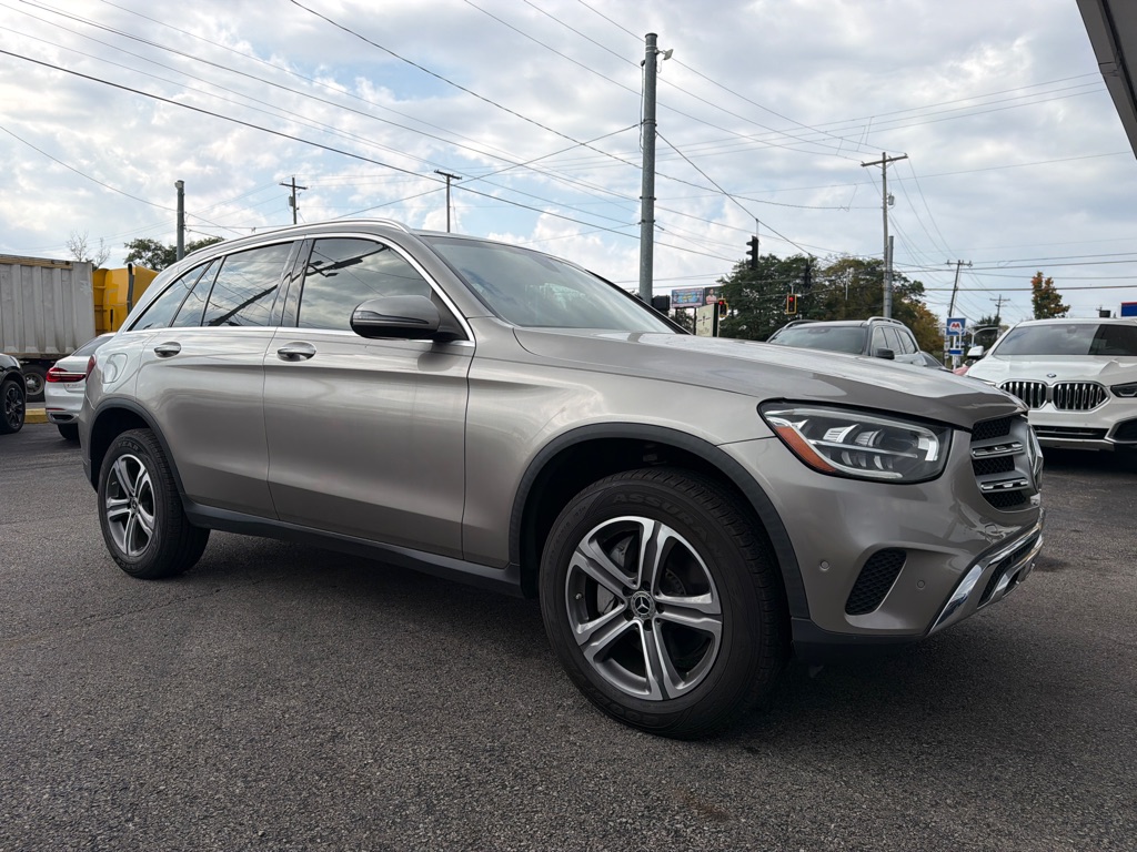Photo 61 of this MERCEDES-BENZ GLC 300 4MATIC