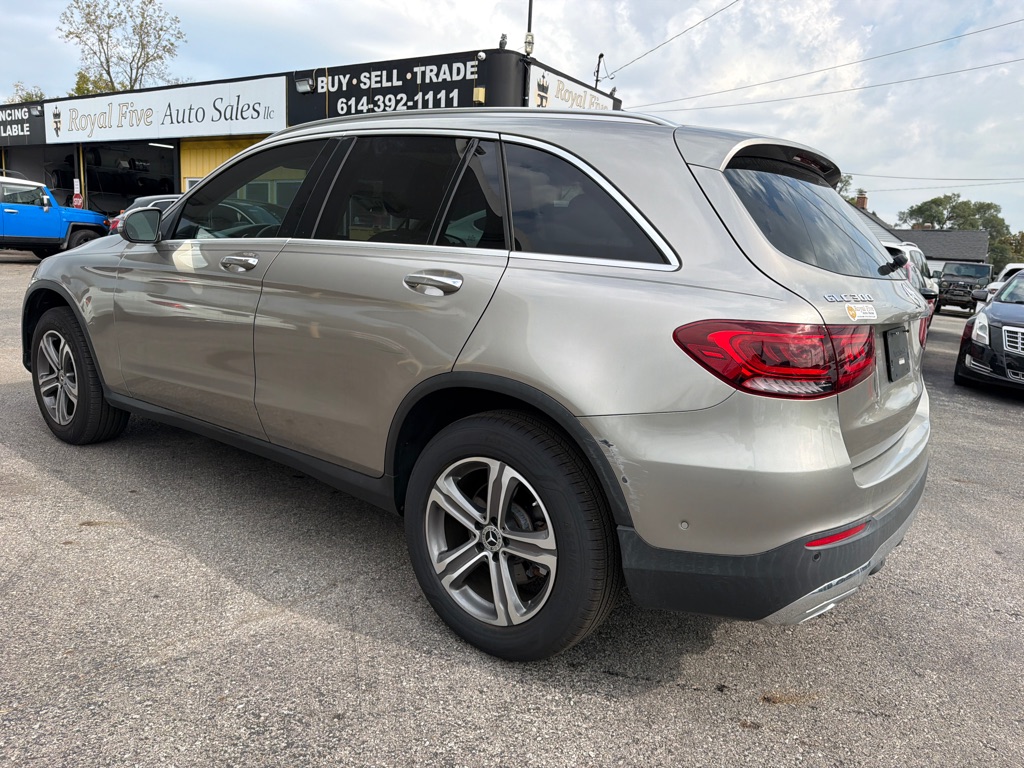 Photo 11 of this MERCEDES-BENZ GLC 300 4MATIC