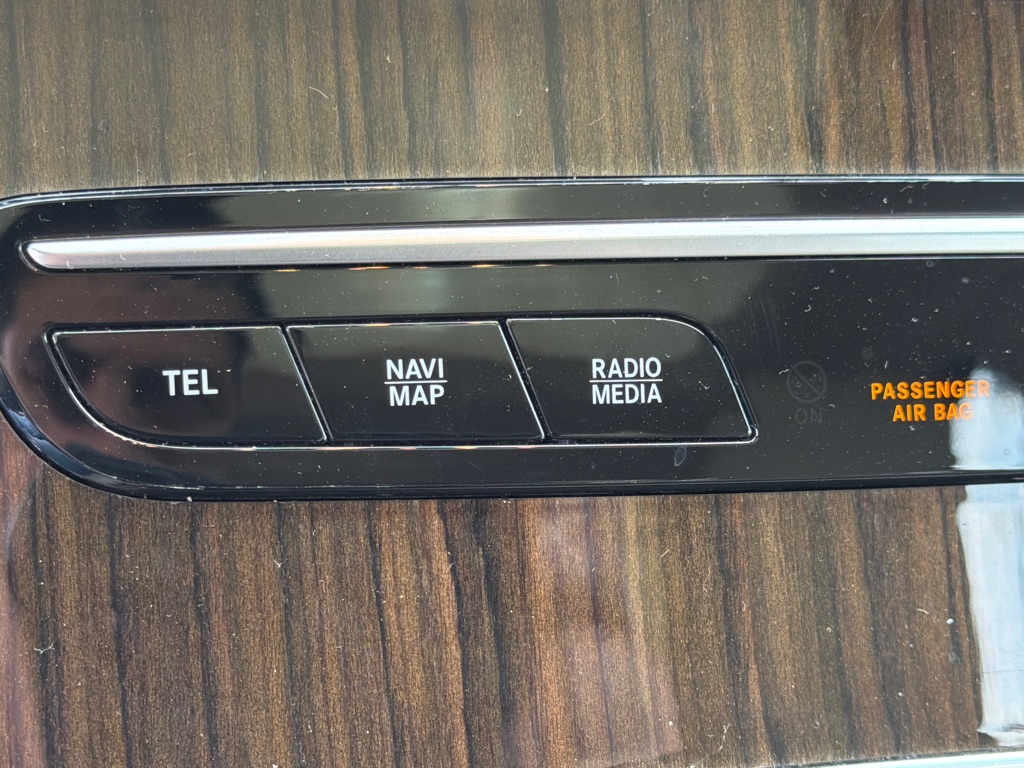 Photo 57 of this MERCEDES-BENZ GLC 300 4MATIC
