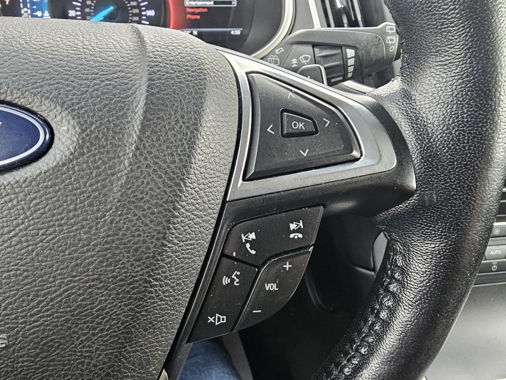 Photo 30 of this FORD EDGE SEL