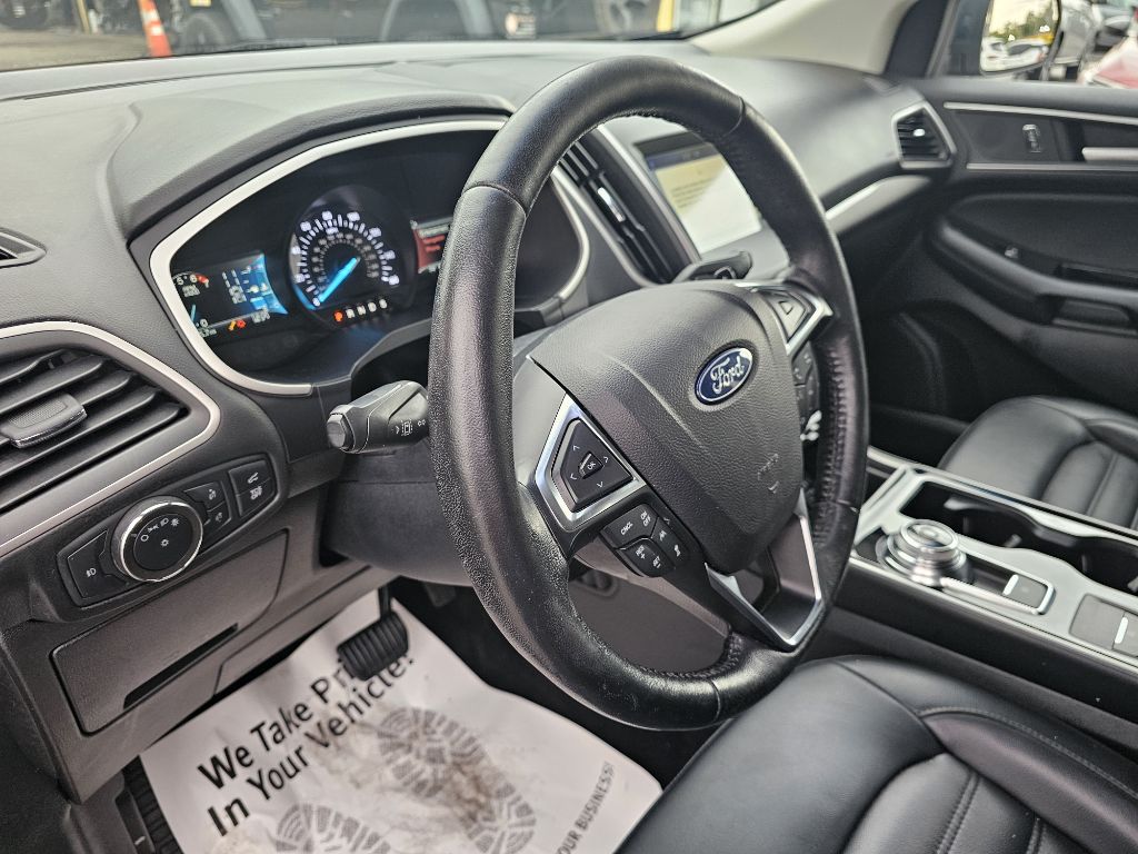Photo 19 of this FORD EDGE SEL