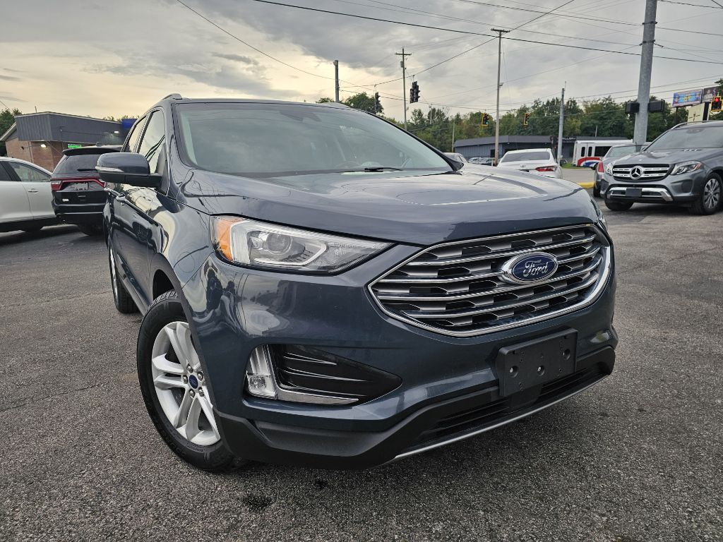 Photo 2 of this FORD EDGE SEL