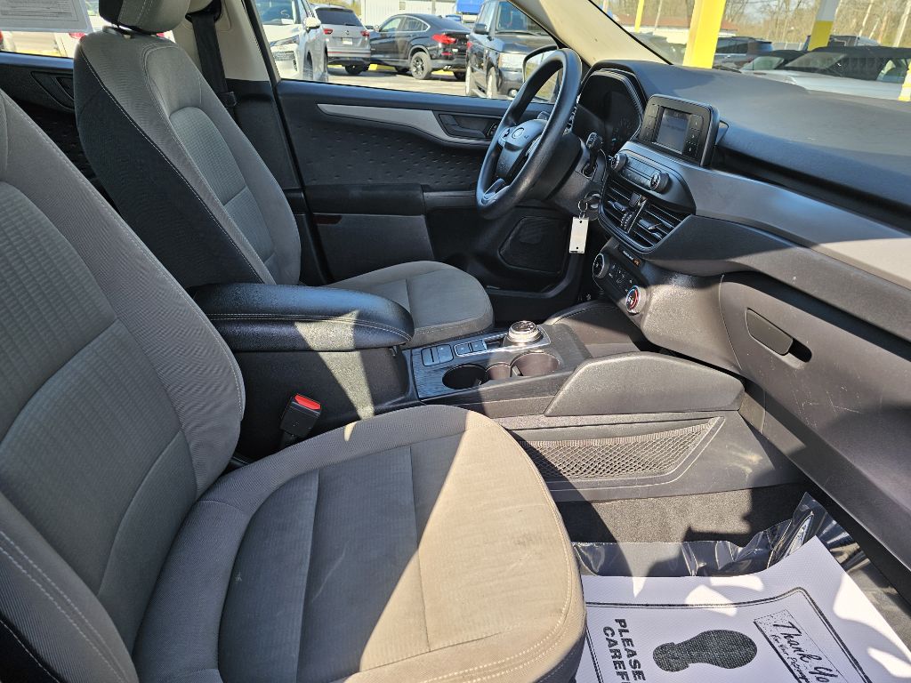 Photo 31 of this FORD ESCAPE