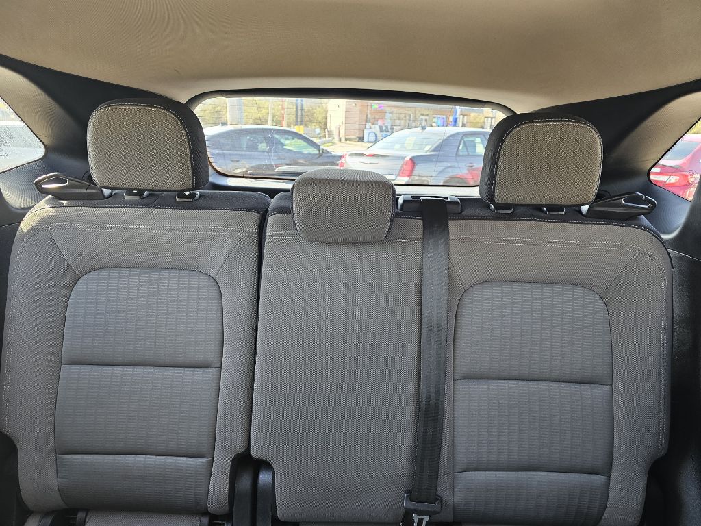 Photo 12 of this FORD ESCAPE