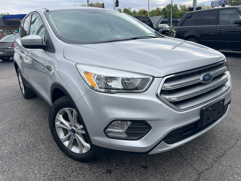 Photo 4 of this FORD ESCAPE SE