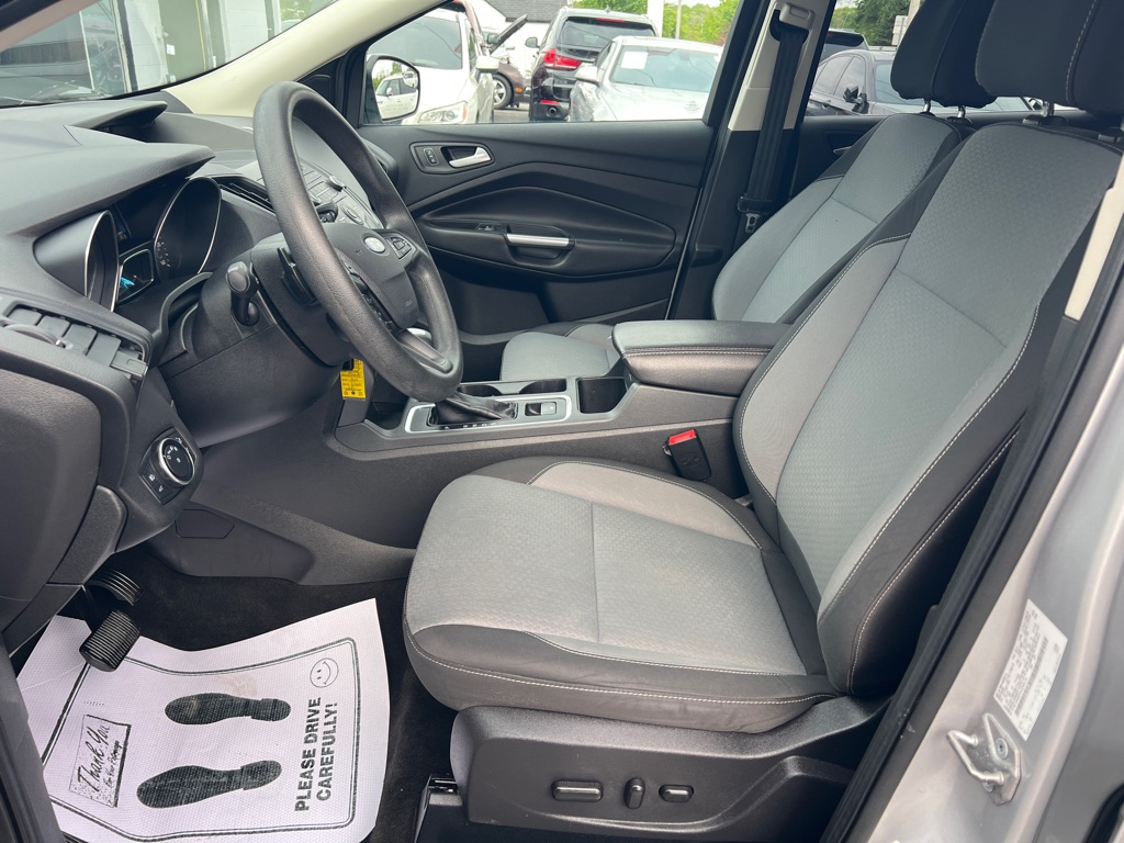 Photo 22 of this FORD ESCAPE SE