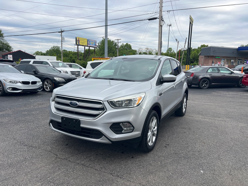Photo 7 of this FORD ESCAPE SE