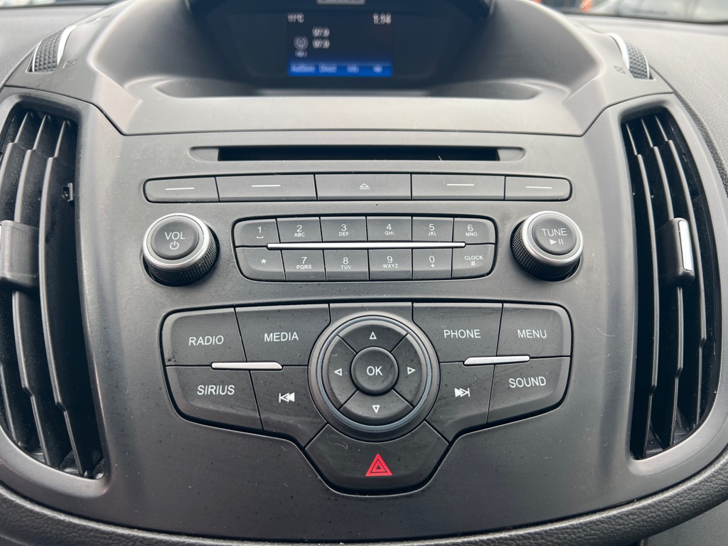 Photo 41 of this FORD ESCAPE SE