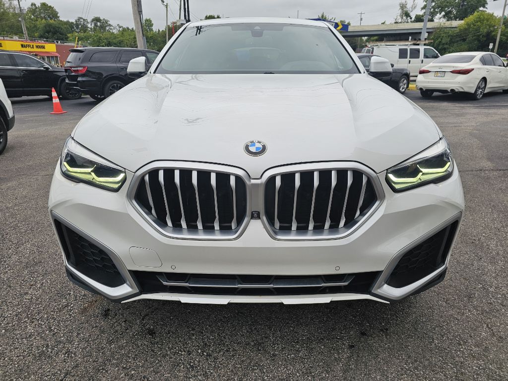 Photo 6 of this BMW X6 XDRIVE40I