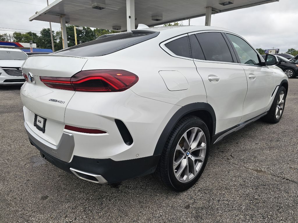 Photo 12 of this BMW X6 XDRIVE40I