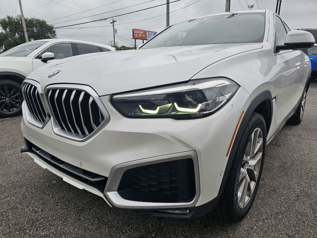 Photo 9 of this BMW X6 XDRIVE40I