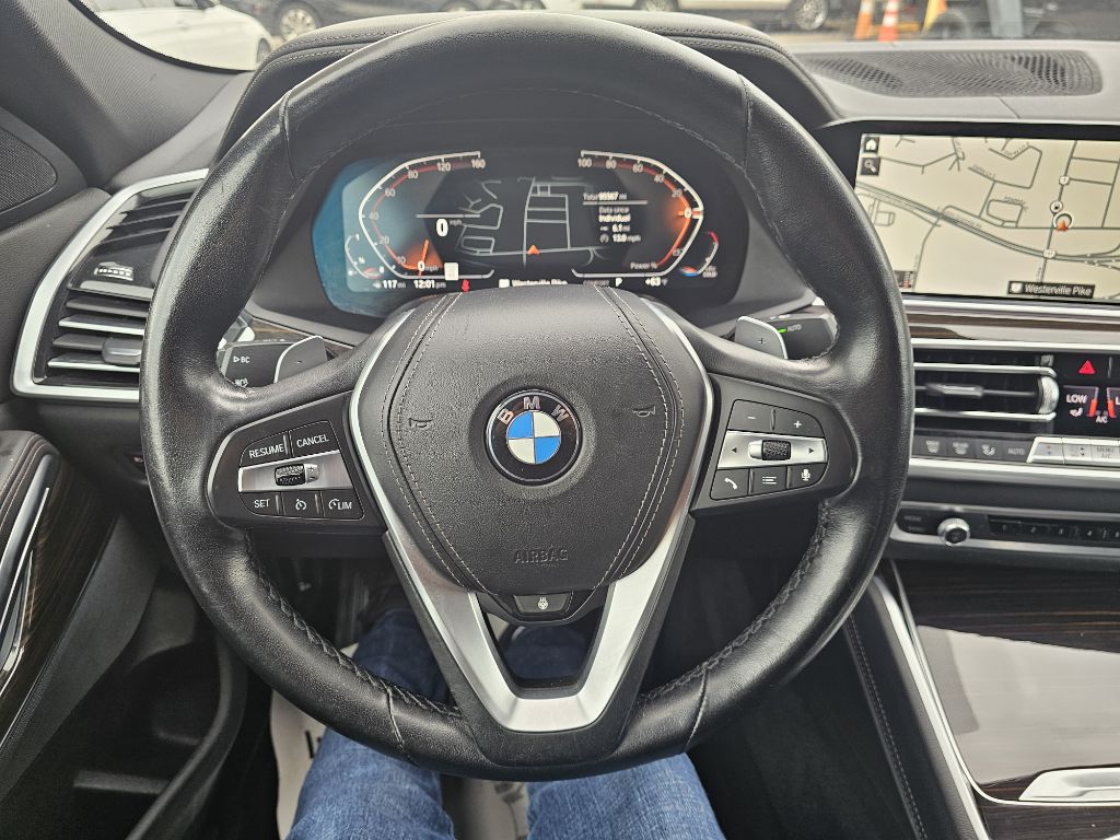 Photo 32 of this BMW X6 XDRIVE40I