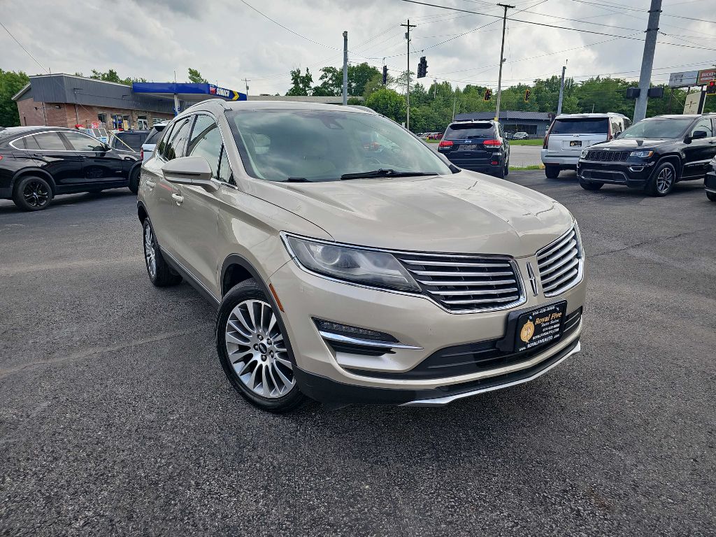 Photo 4 of this LINCOLN MKC RESERVE