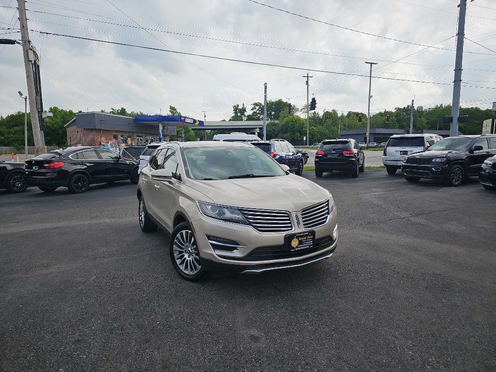 Photo 5 of this LINCOLN MKC RESERVE