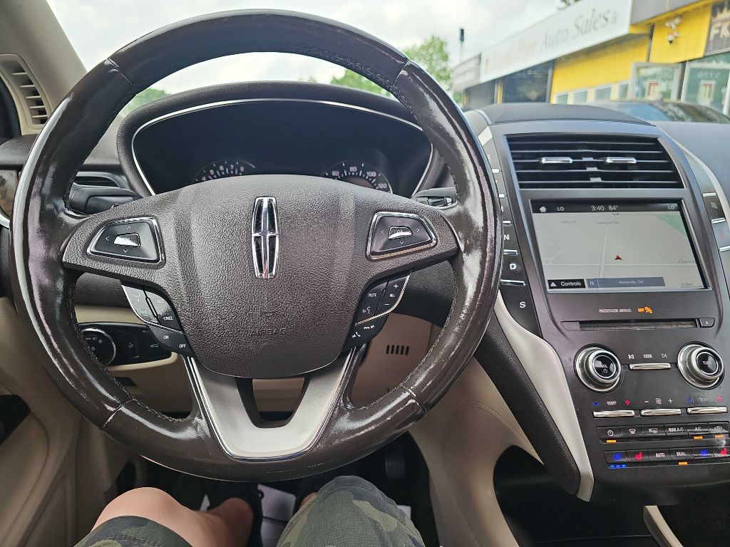 Photo 26 of this LINCOLN MKC RESERVE