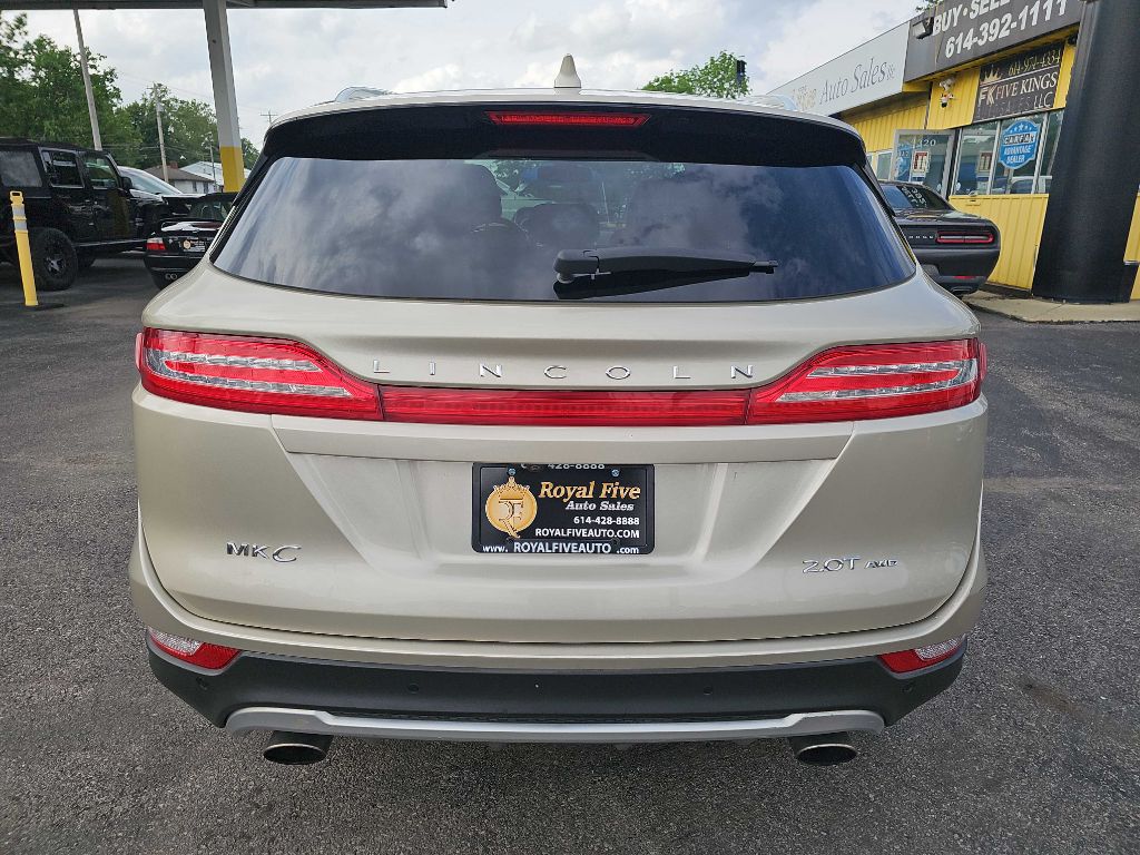 Photo 13 of this LINCOLN MKC RESERVE