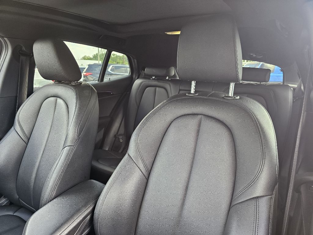 Photo 18 of this BMW X2 XDRIVE28I
