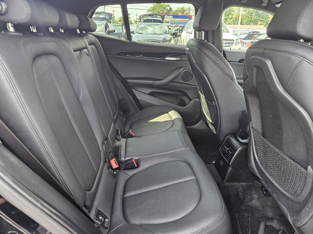Photo 38 of this BMW X2 XDRIVE28I
