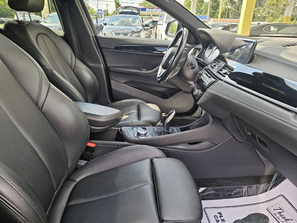 Photo 41 of this BMW X2 XDRIVE28I