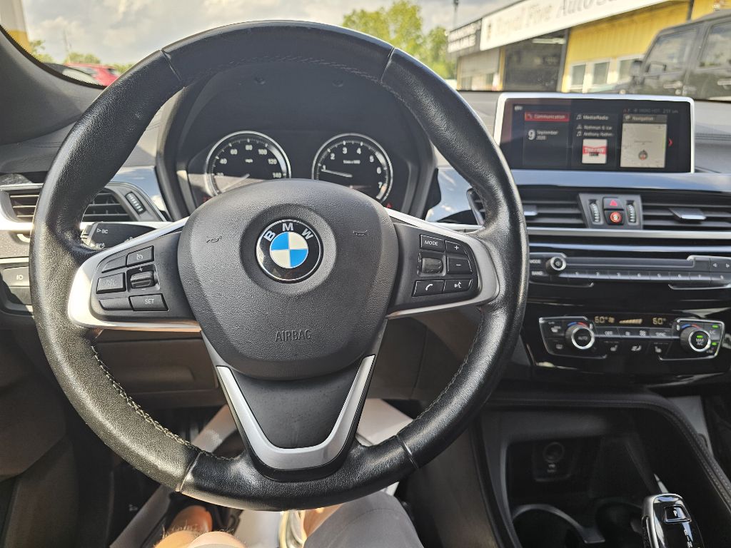 Photo 23 of this BMW X2 XDRIVE28I