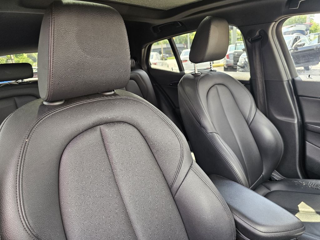 Photo 43 of this BMW X2 XDRIVE28I