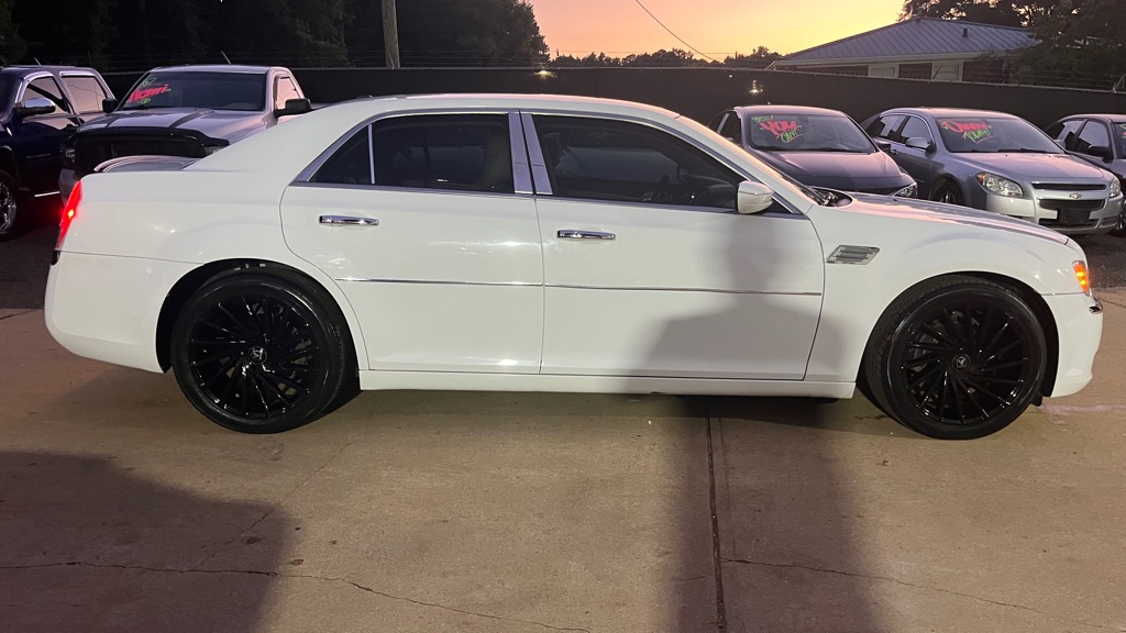 2014 Chrysler 300 #6