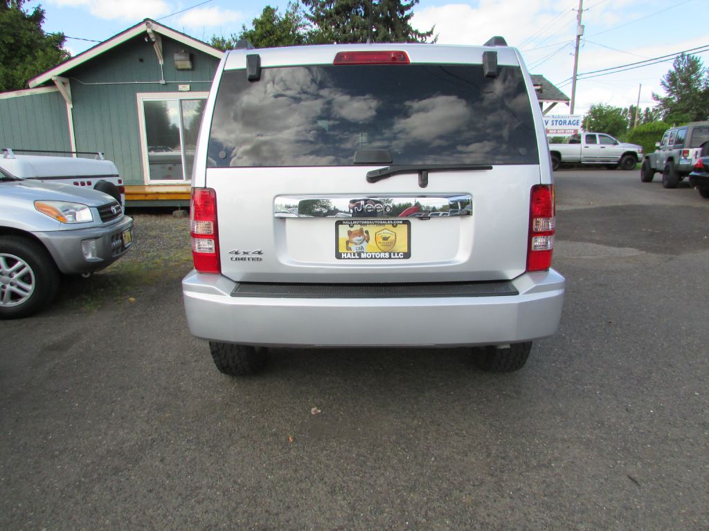 Photo 5 of this JEEP LIBERTY