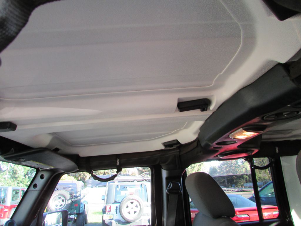 Photo 13 of this JEEP WRANGLER UNLIMI