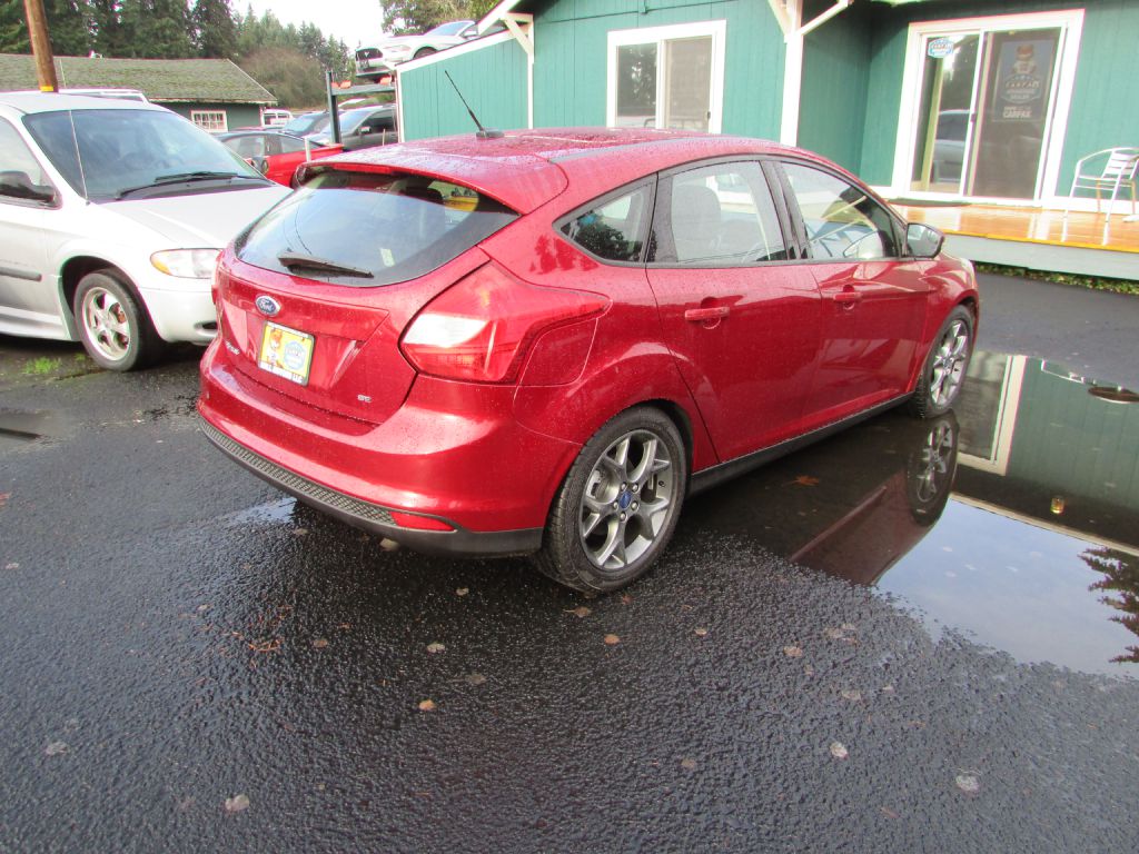 Photo 3 of this FORD FOCUS