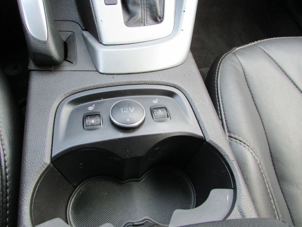Photo 10 of this FORD FOCUS