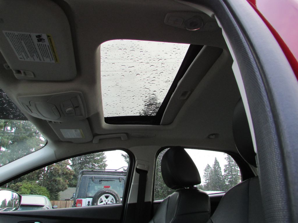 Photo 11 of this FORD FOCUS