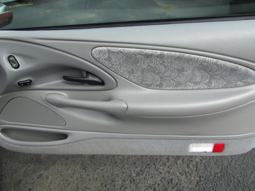 Photo 17 of this MERCURY COUGAR
