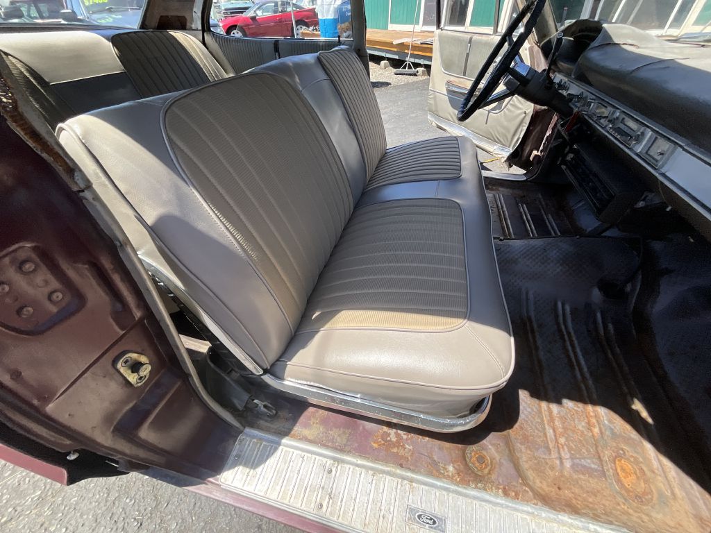Photo 17 of this FORD GALAXIE 500