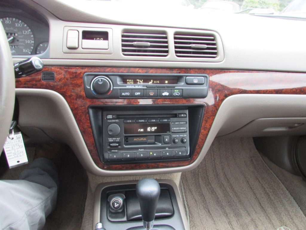 Photo 11 of this ACURA 2.5TL