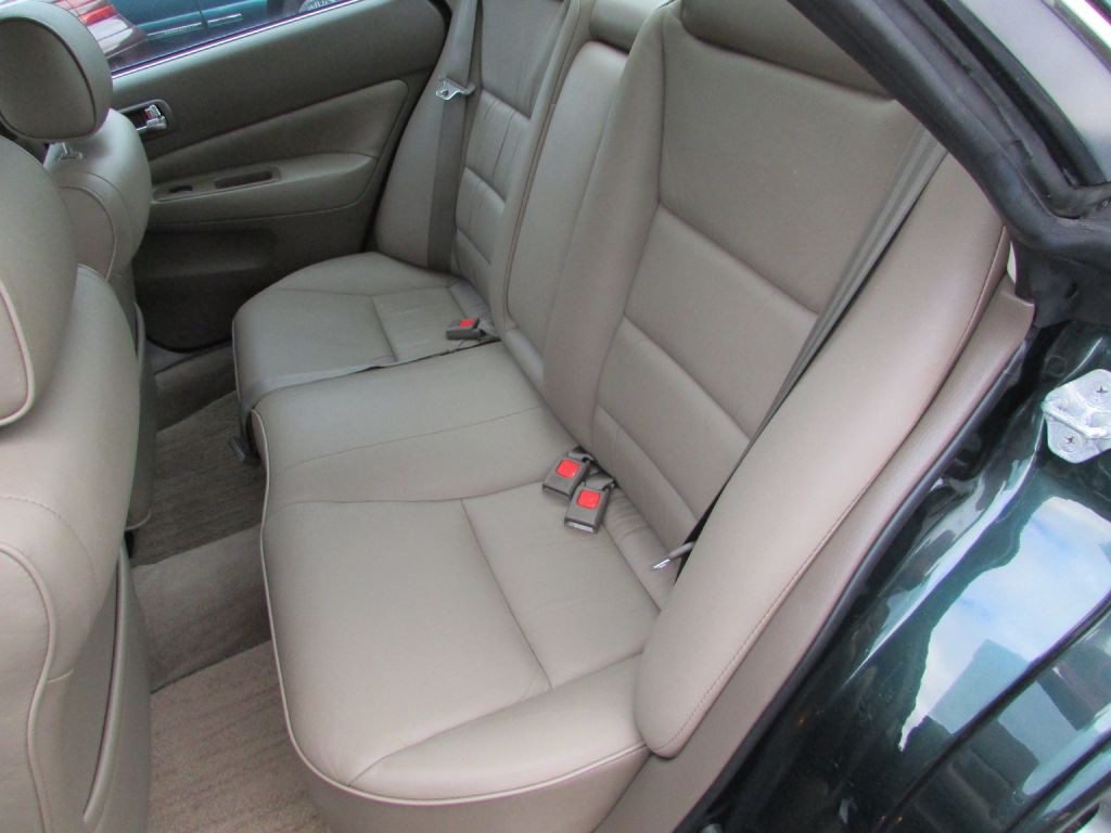 Photo 13 of this ACURA 2.5TL