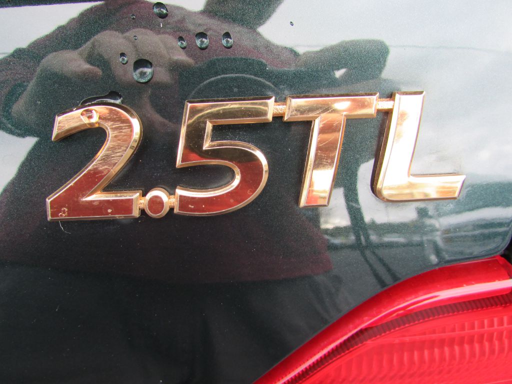 Photo 19 of this ACURA 2.5TL