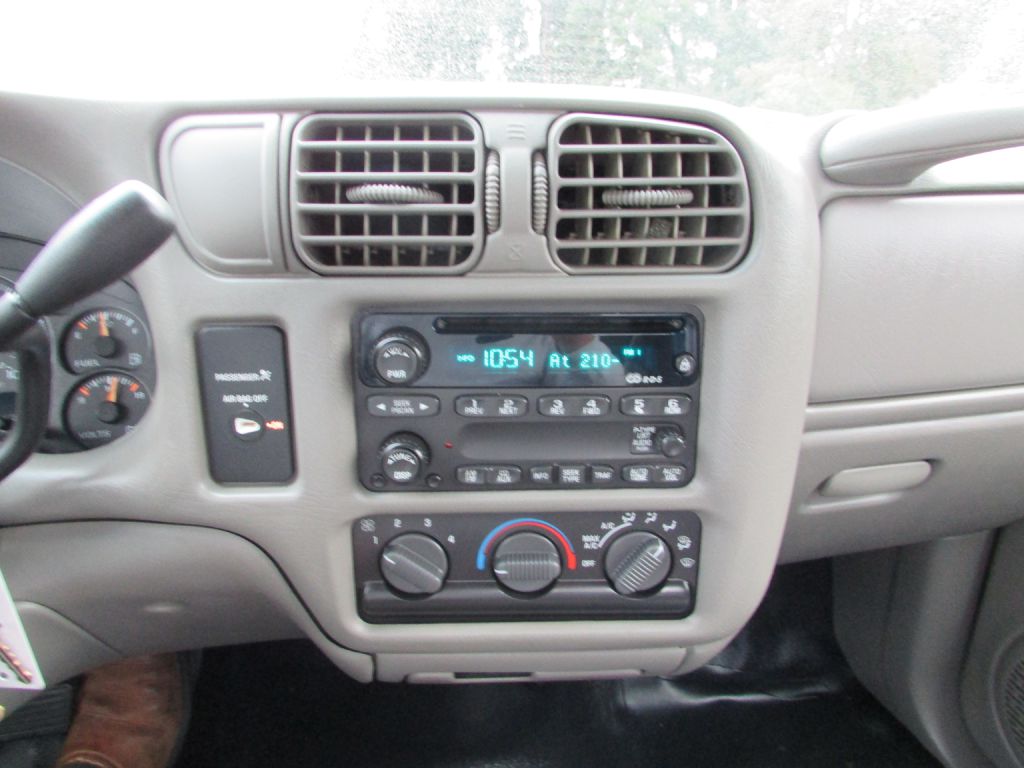 Photo 11 of this GMC SONOMA SL