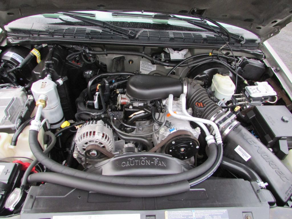 Photo 19 of this GMC SONOMA SL