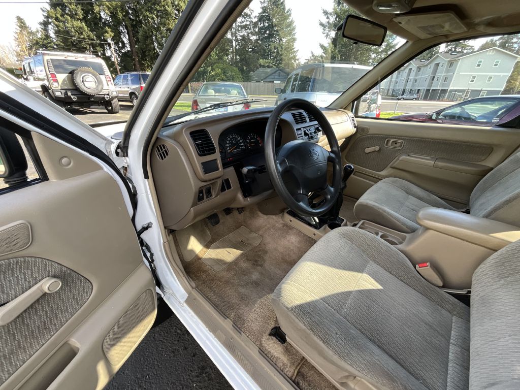 Photo 10 of this NISSAN FRONTIER