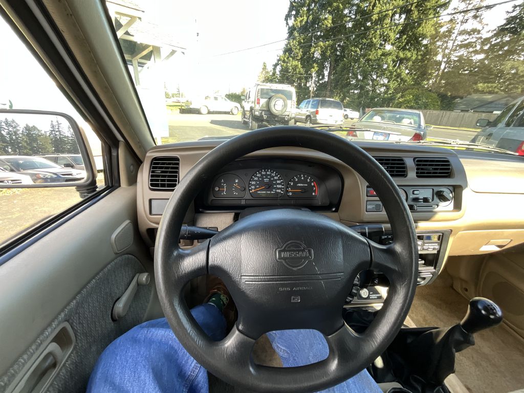 Photo 11 of this NISSAN FRONTIER