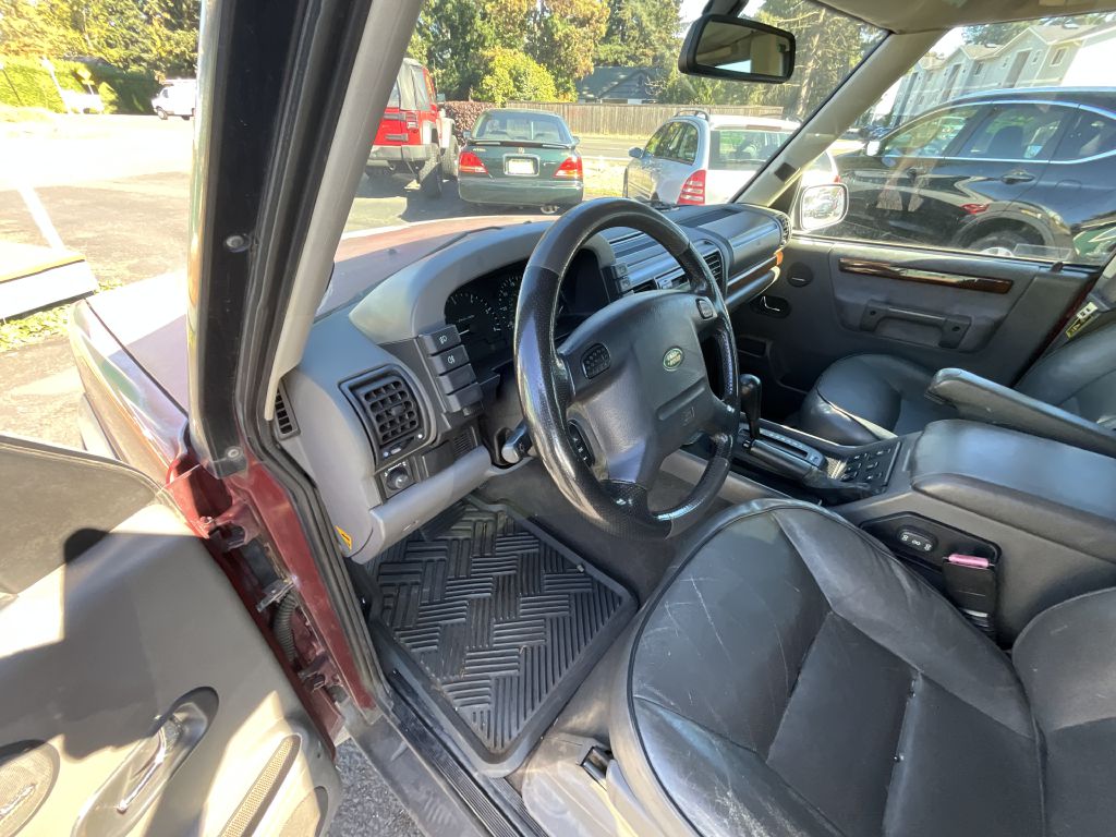 Photo 9 of this LAND ROVER DISCOVERY II