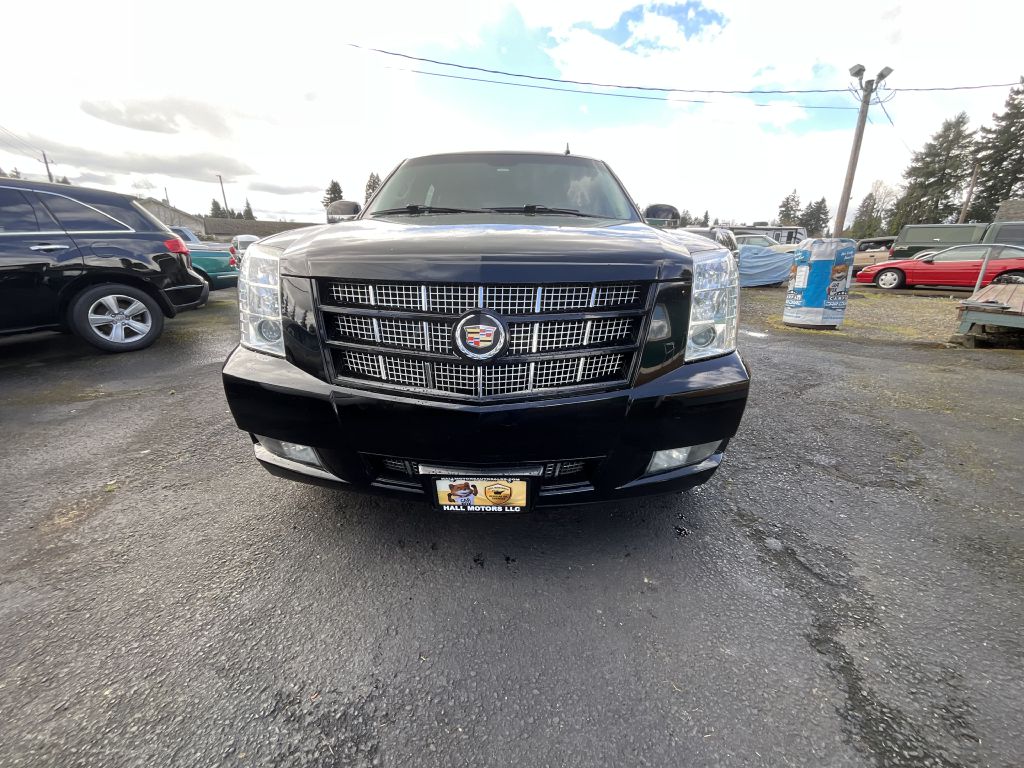 Photo 2 of this CADILLAC ESCALADE