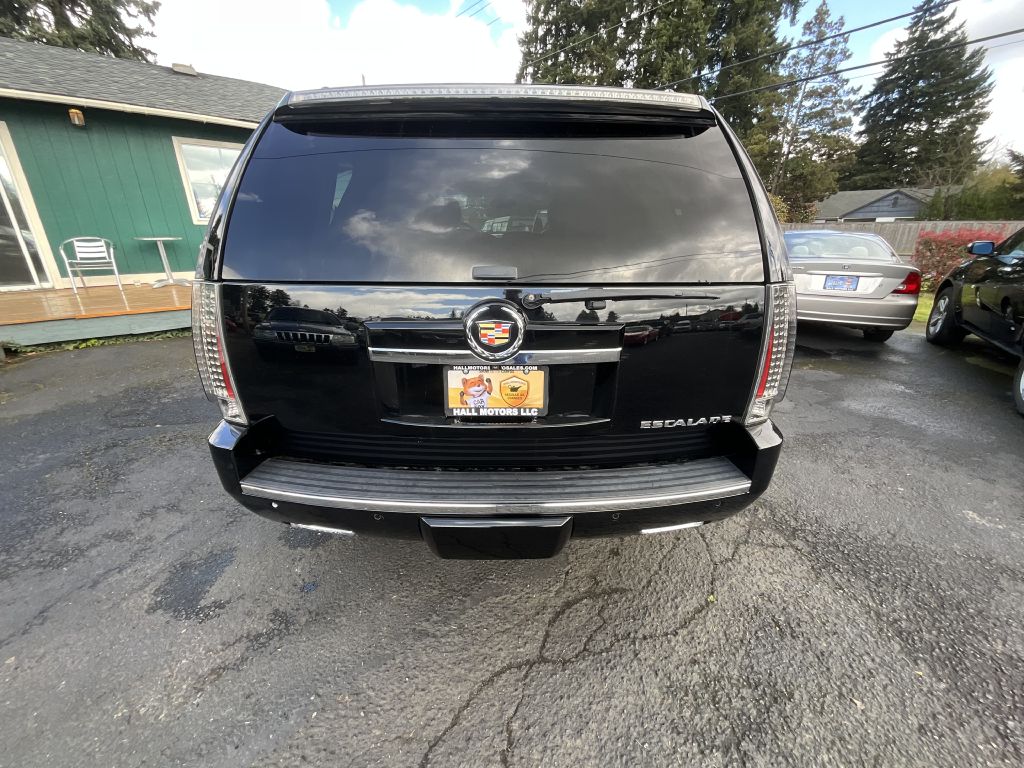 Photo 5 of this CADILLAC ESCALADE