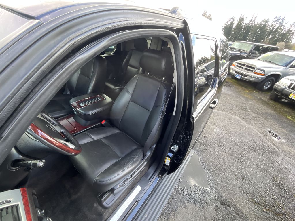 Photo 8 of this CADILLAC ESCALADE