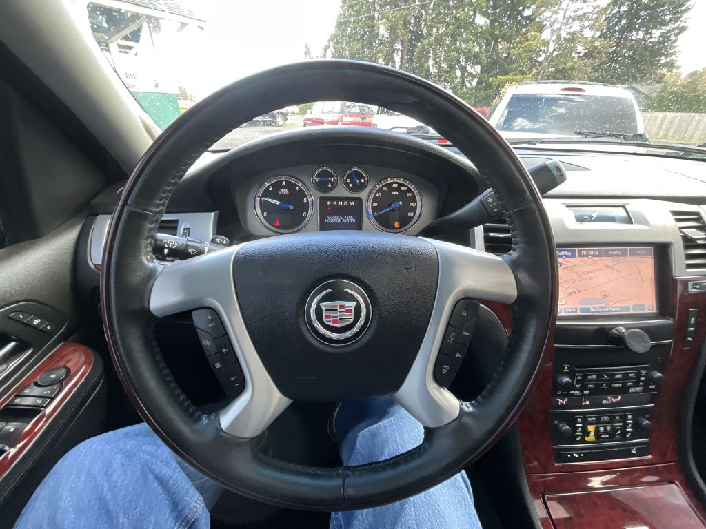Photo 10 of this CADILLAC ESCALADE