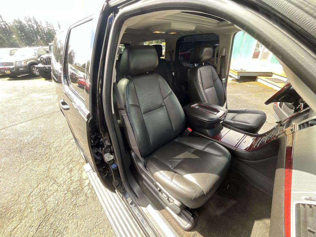 Photo 20 of this CADILLAC ESCALADE
