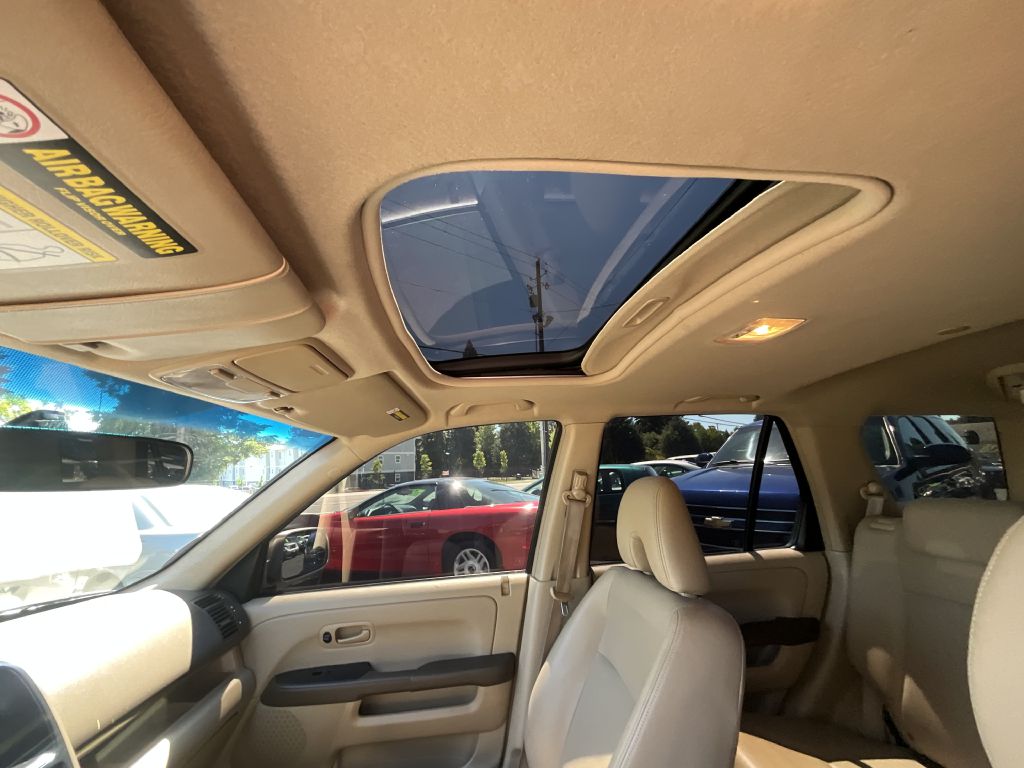 Photo 12 of this HONDA CR-V