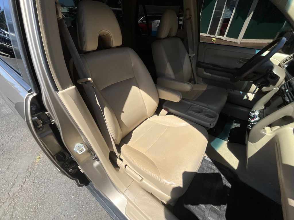Photo 16 of this HONDA CR-V