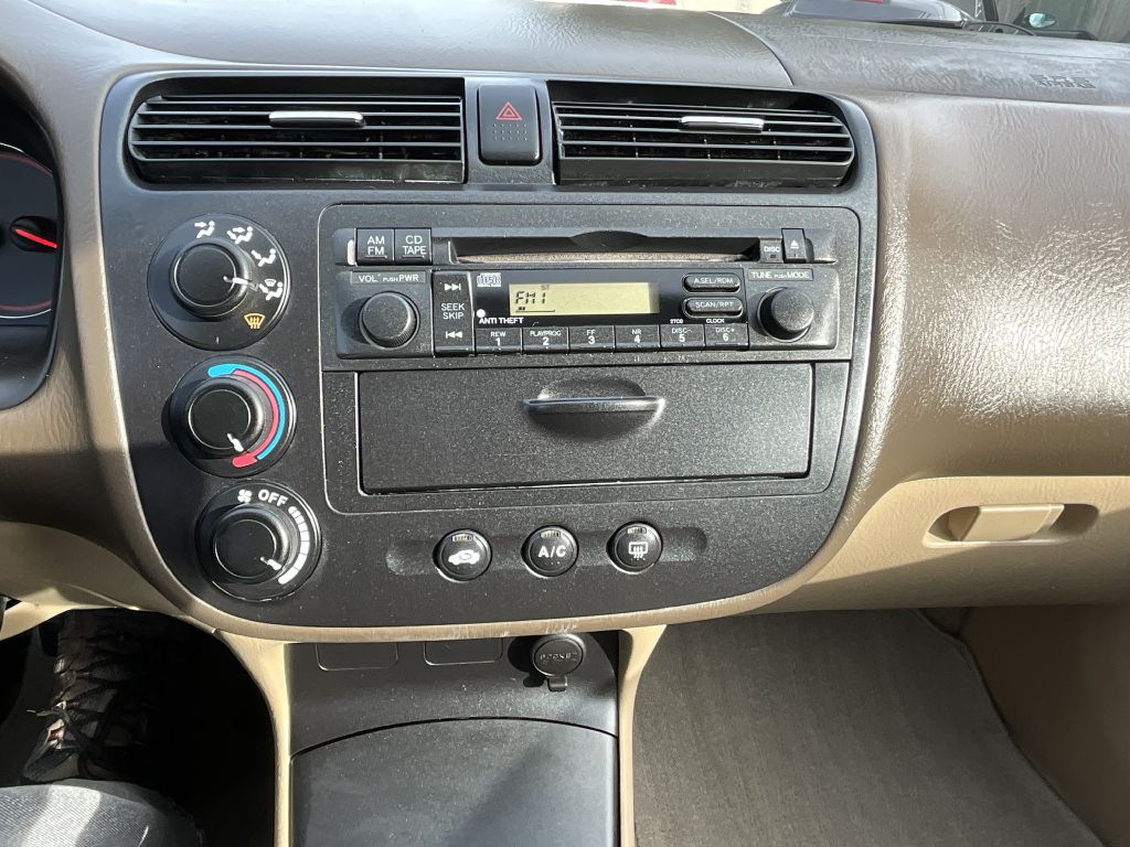 Photo 10 of this HONDA CIVIC