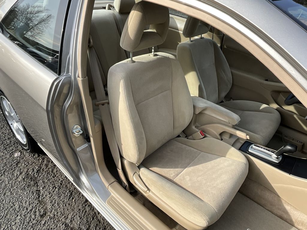 Photo 13 of this HONDA CIVIC